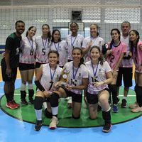 Time de vôlei feminino do IFMT Rondonópolis conquista troféu de ouro nos Jogos Escolares